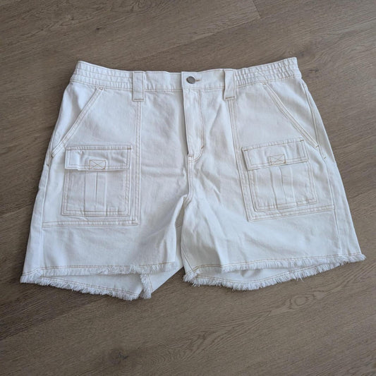 White Denim Shorts with Frayed Hem and Patch Pockets