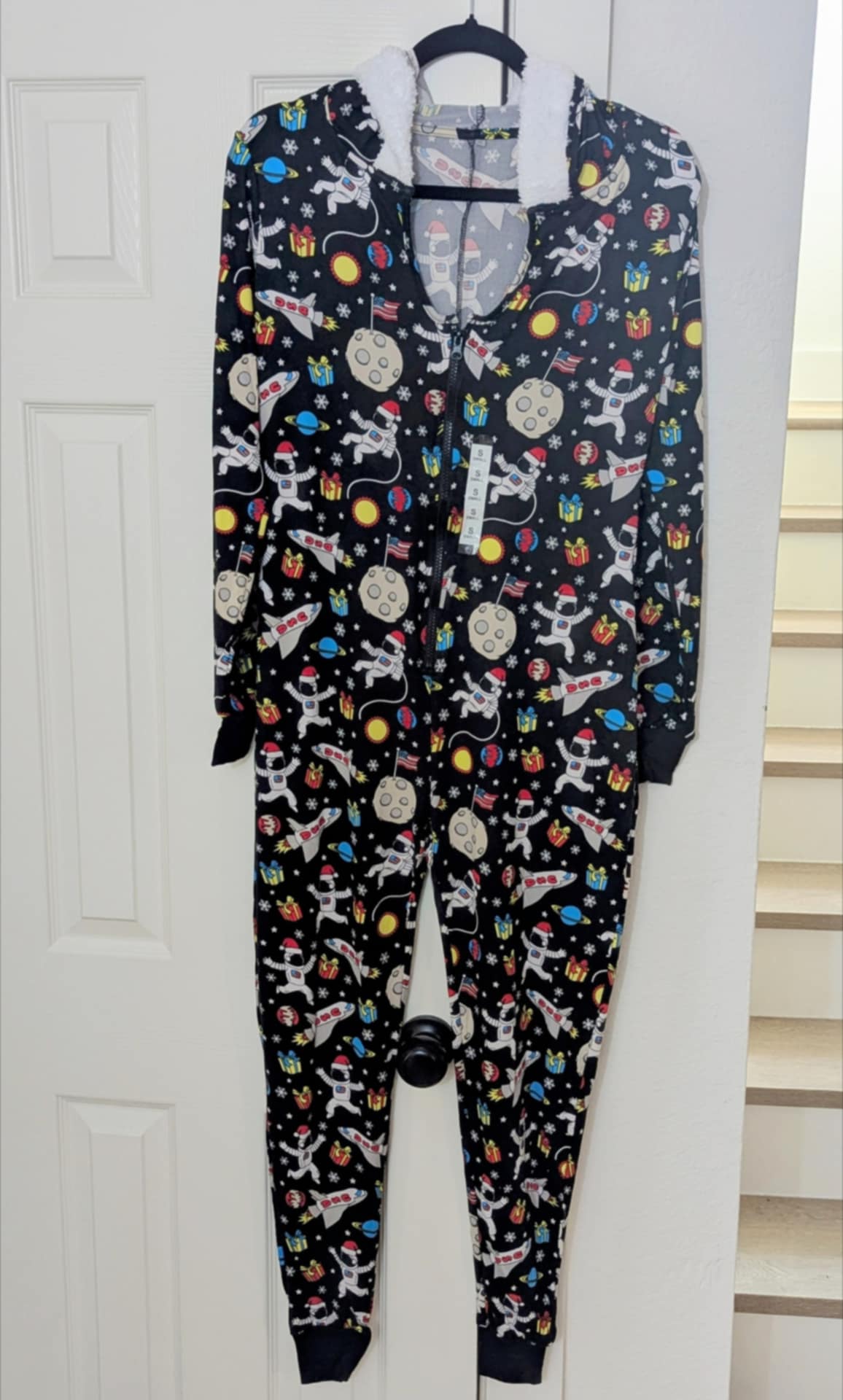 Women’s Space Astronaut Print Hooded Onesie Pajama – Size Small