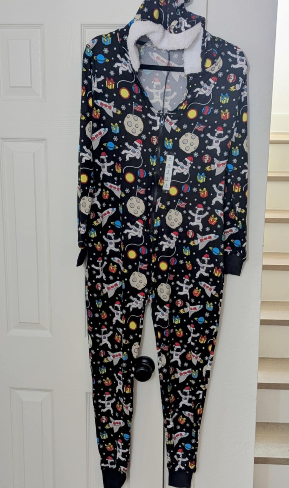 Women’s Space Astronaut Print Hooded Onesie Pajama – Size Small