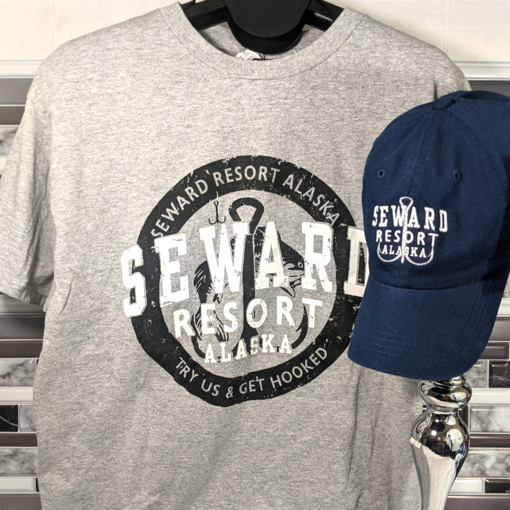 Seward Resort Alaska Graphic T-Shirt and Navy Baseball Cap Set - Sac's Main