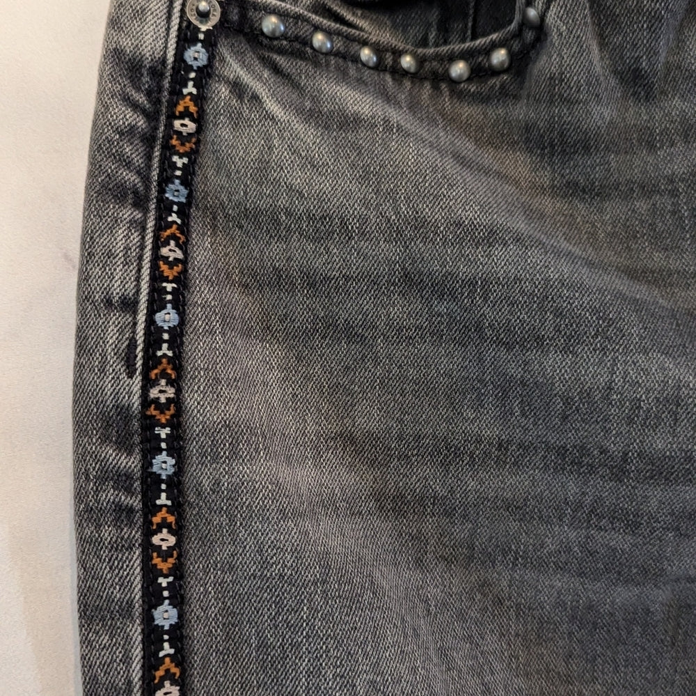 Arizona Jean Co. Black Sparrow Vintage Straight Jeans with Stud and Embroidered