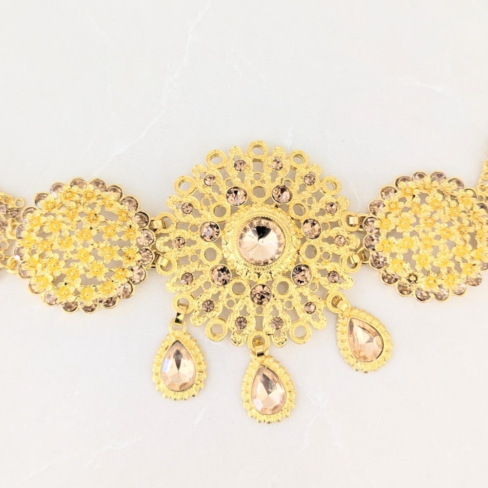 Elegant Gold-Tone Decorative Chain Belt with Crystal Accents