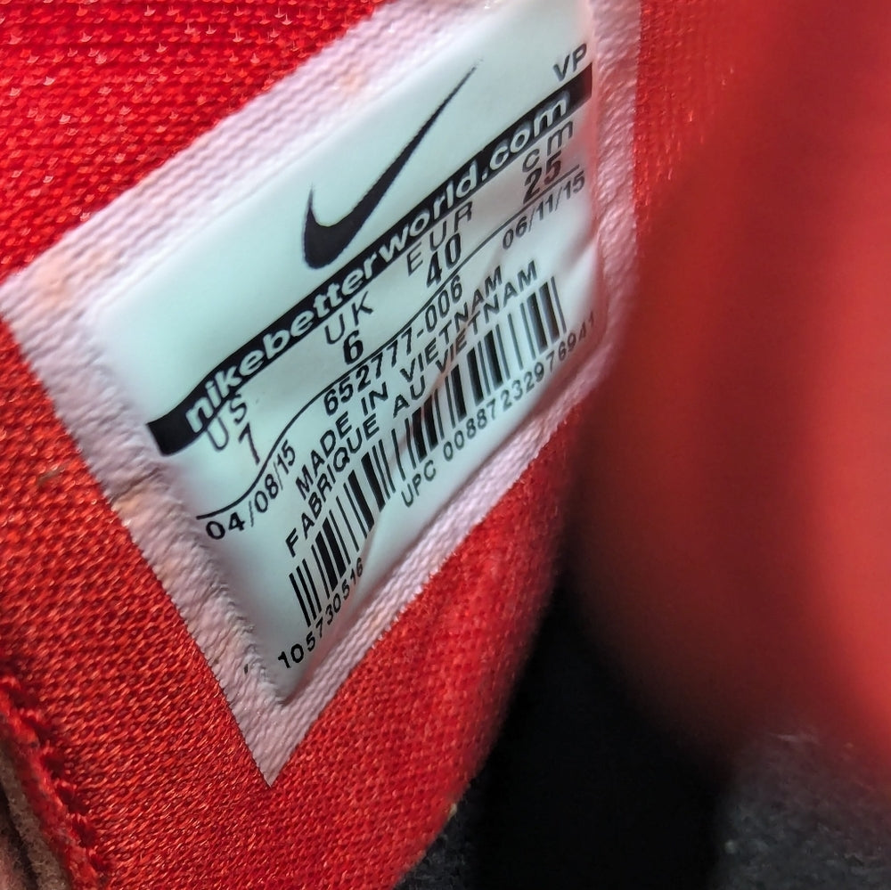 Nike Hyperquickness Basketball Shoes Red and Black Size 10
