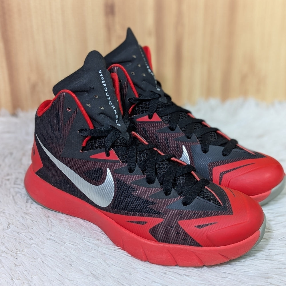 Nike Hyperquickness Basketball Shoes Red and Black Size 10