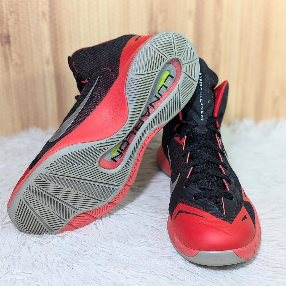 Nike Hyperquickness Basketball Shoes Red and Black Size 10