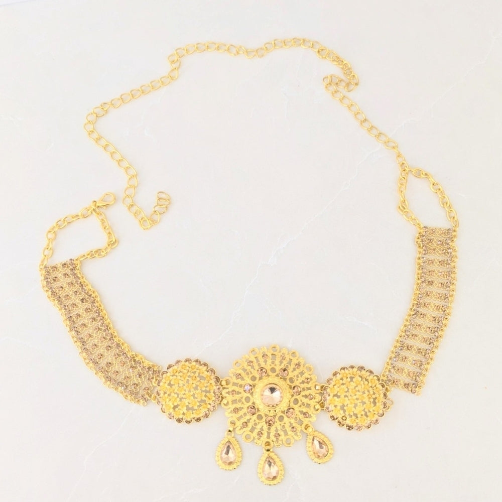 Elegant Gold-Tone Decorative Chain Belt with Crystal Accents